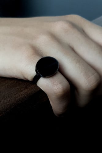 خاتم ملكي فضه اسود بيضاوي