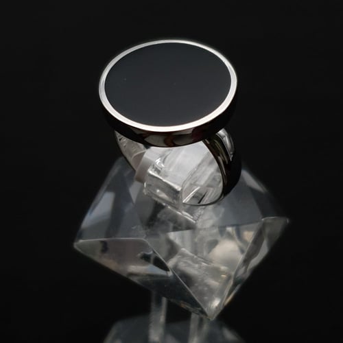 خاتم ملكي فضه حجر اسود مدور