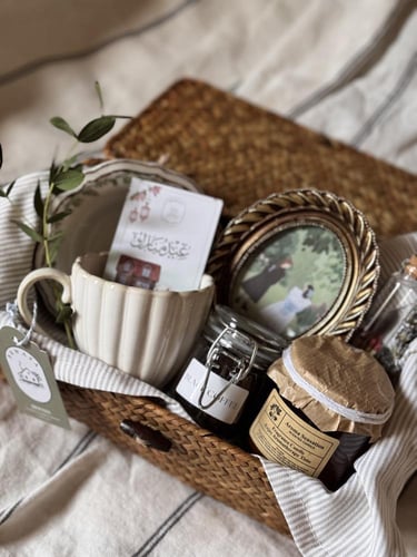 سلة عيد عتيقة