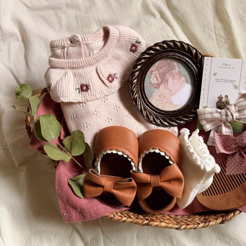 سلة مولودة لطيفة