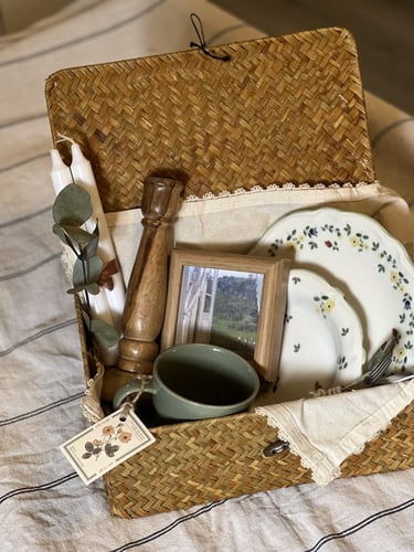 سلة الأناقة كبيرة