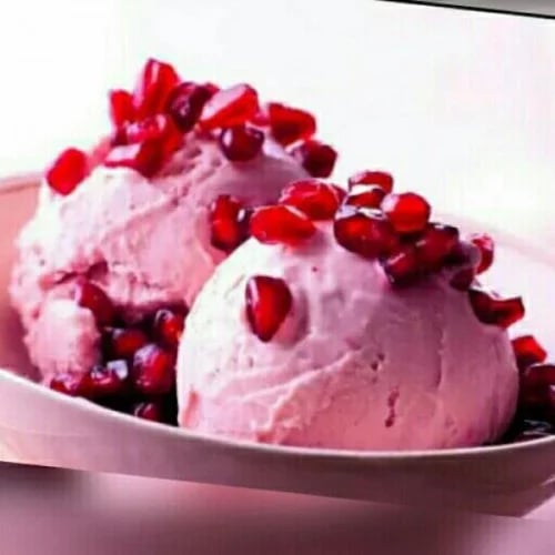 Pomegranate yogurt ice cream 150 grams