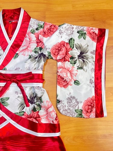 الزي الصيني البناتي والنسائي مع المروحة