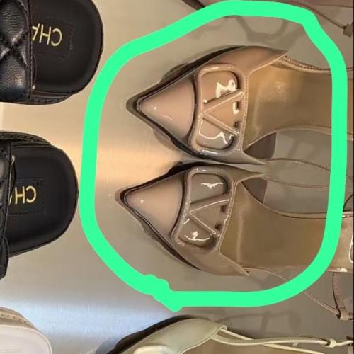 VALENTINO ڤالنتينو