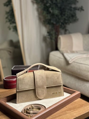 JACQUEMUS جاكيموس