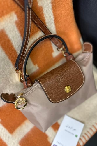 LONGCHAMPلونج شامب