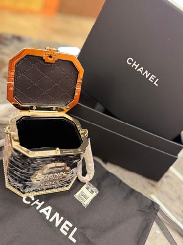 CHANEL ماستر