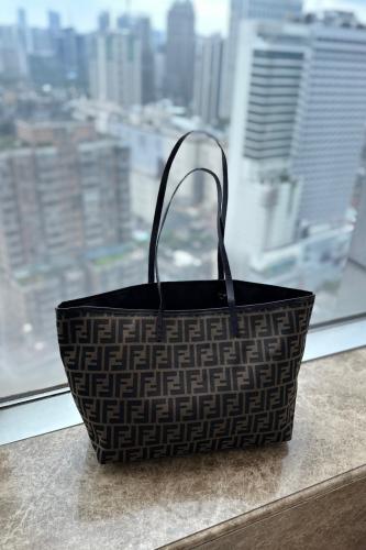 FENDI حقيبة فيندي
