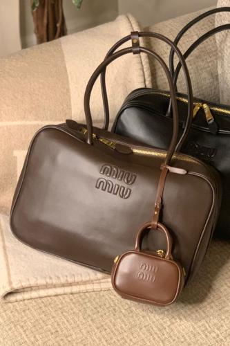 MIU MIU ميو ميو