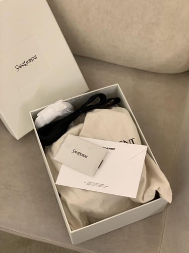 SAINT LAURENT ماستر