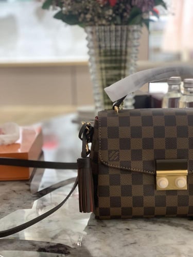 LOUIS VUITTON ماستر