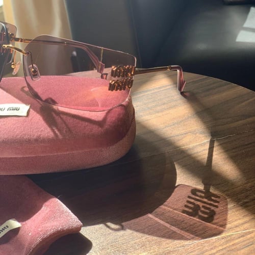 MIU MIU ميو ميو