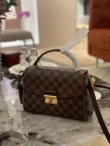 LOUIS VUITTON ماستر