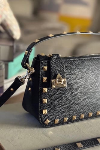 VALENTINO ڤالنتينو