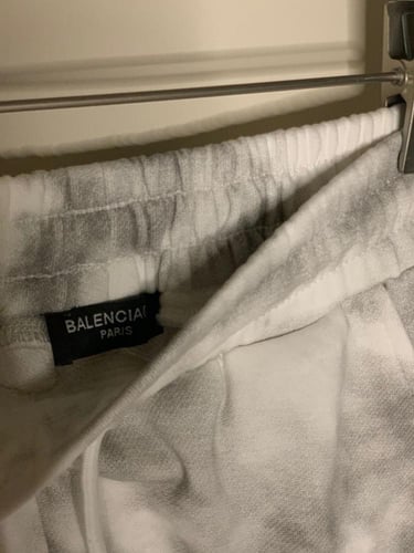 BALENCIAGA