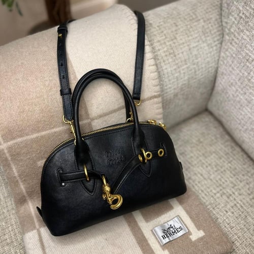 MIU MIU ميو ميو