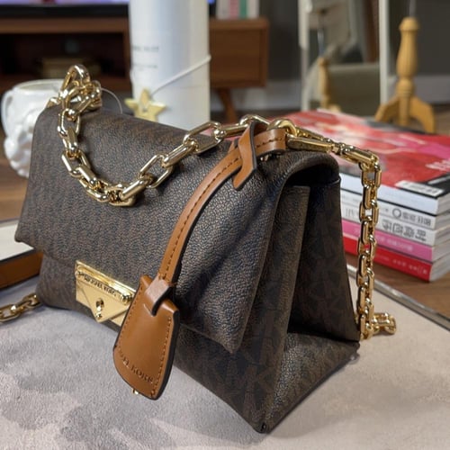 MICHAEL KORS حقيبه