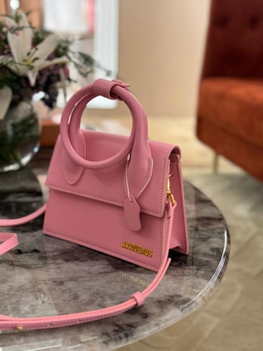 JACQUEMUS جاكيموس