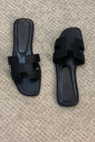 HERMĒS سليبر ايرميز