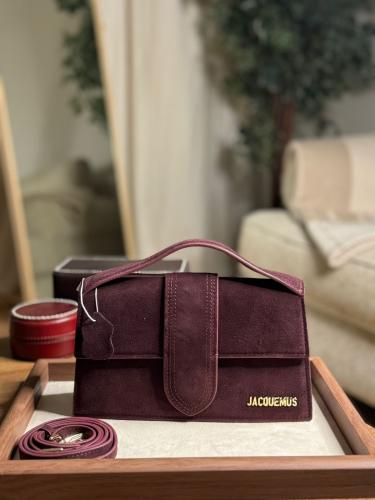 JACQUEMUS جاكيموس