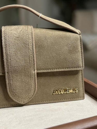 JACQUEMUS جاكيموس