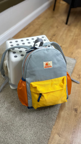 Korean model backpack