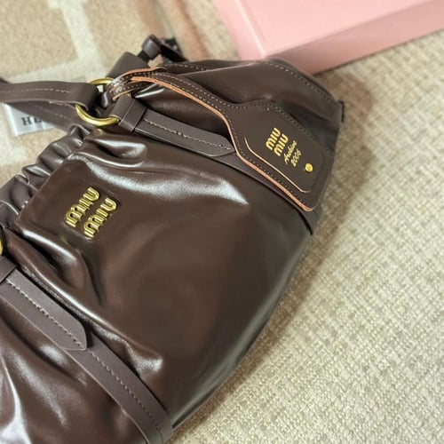 MIU MIU ميو ميو