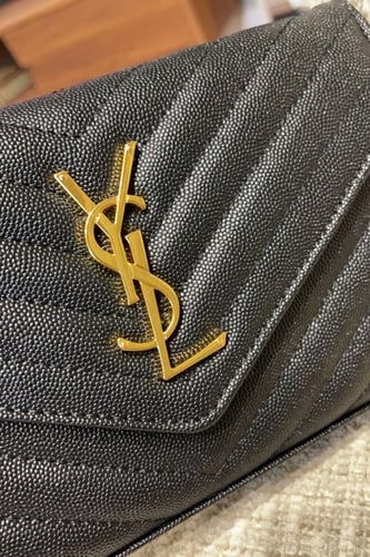 SAINT LAURENT إيف سان لوران شنطة كروس بودي