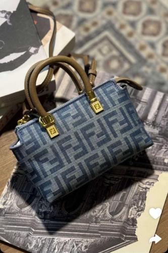 ‏FENDI