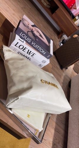 CHANEL شنطة شانيل