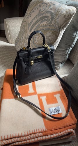 HERMĒS كيلي توغو 26