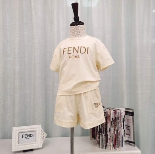 FENDI فيندي