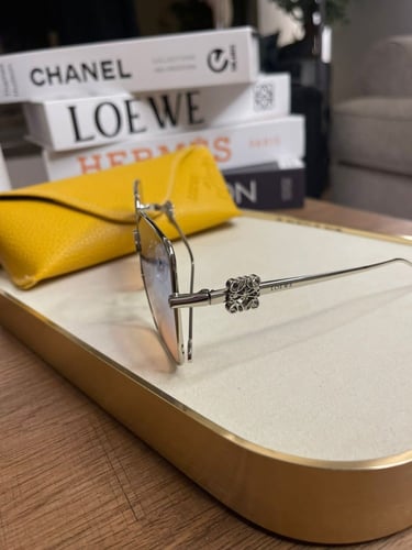 LOEWE لويڤي