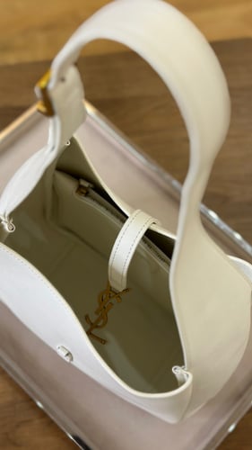 SAINT LAURENT اف سان لوران