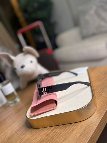 MIU MIU ميو ميو