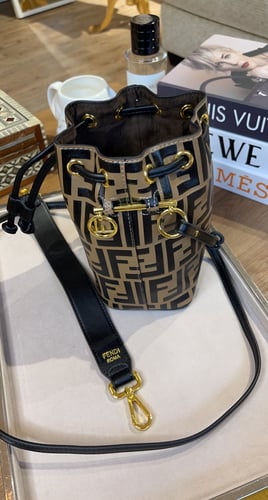 FENDI حقيبة فيندي