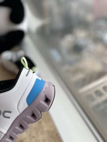 حذاء اون راننج On Running