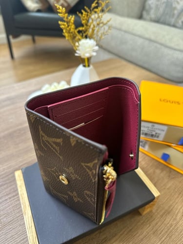 LOUIS VUITTON لويس ڤيتون