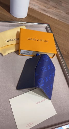 LOUIS VUITTON لويس ڤيتون بوك