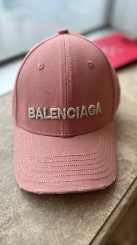 CAP BALENCIAGA