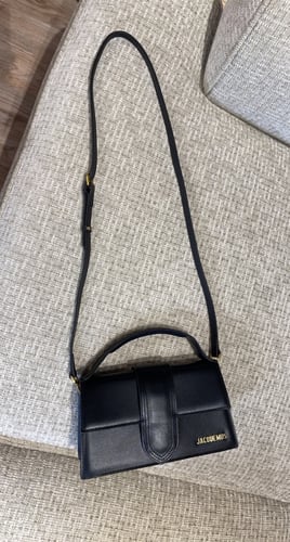 JACOUEMUS Crossbody flap bag جاكيموس شنطة