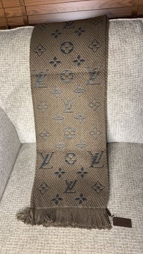 ‏ LOUIS VUITTON اسكارف لويس ڤيتون