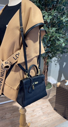 HERMĒS كيلي توغو 26