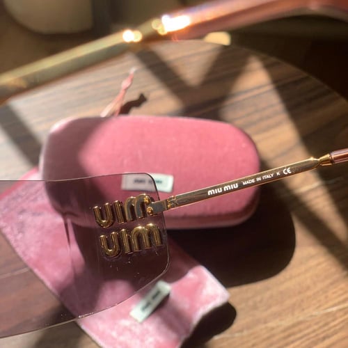 MIU MIU ميو ميو