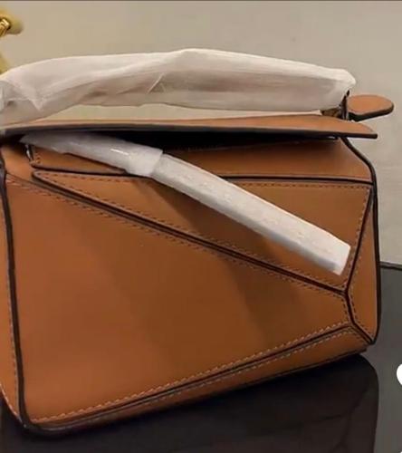 LOEWE لويڤي