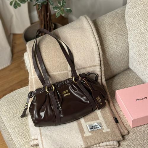 MIU MIU ميو ميو