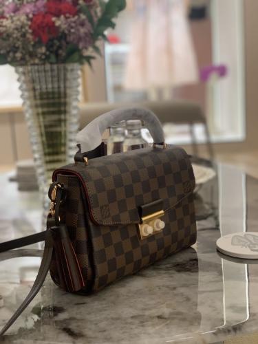 LOUIS VUITTON ماستر