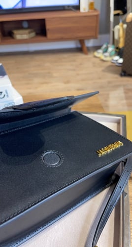 JACOUEMUS Crossbody flap bag جاكيموس شنطة