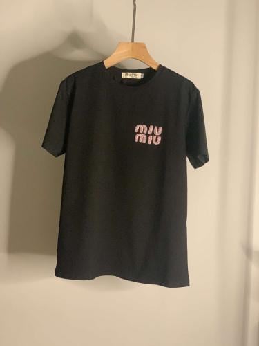 MIU MIU ميو ميو
