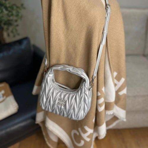 MIU MIU ميو ميو